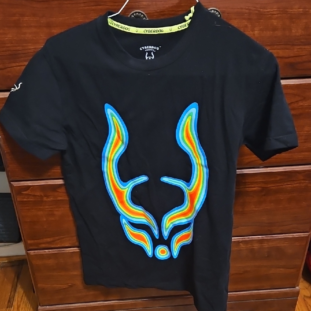 Cyberdog London Logo Tshirt Small Blacklight